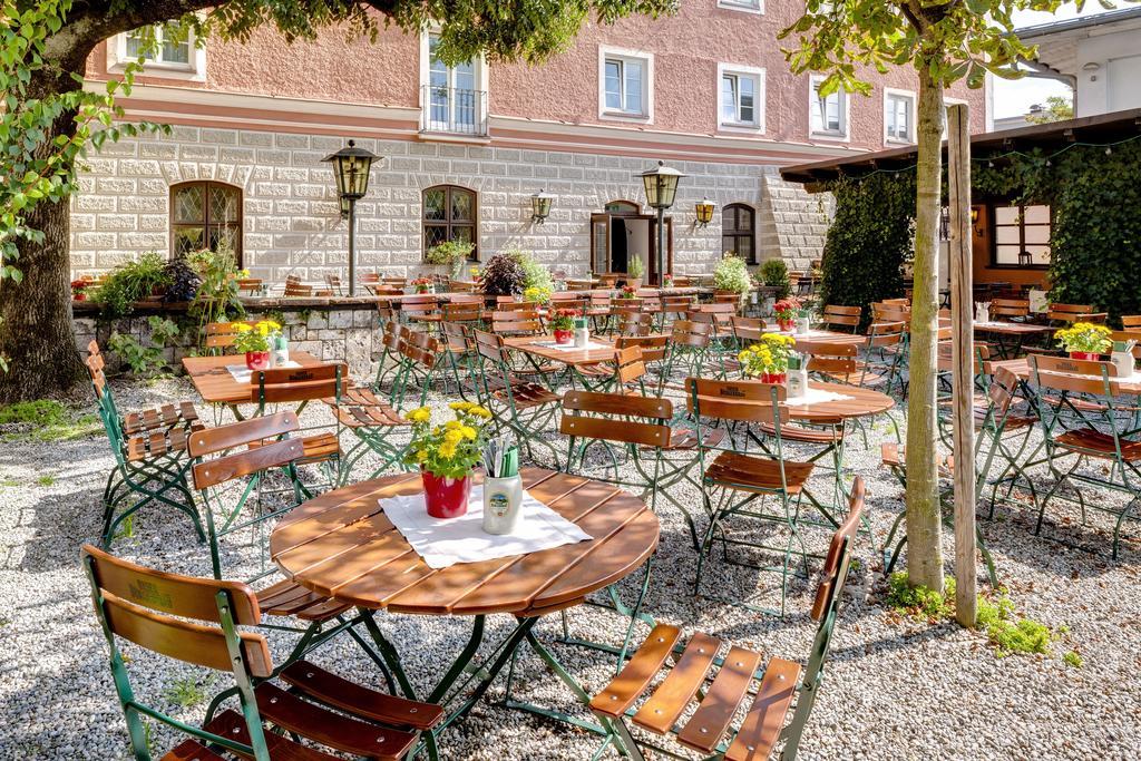 Altstadt- Und Businesshotel Pfaubraeu - Brauereigasthof - Fruehstuecksbuffet - Kostenfreie Radgarage - Hunde Willkommen Тростберг ан дер Алц Стая снимка